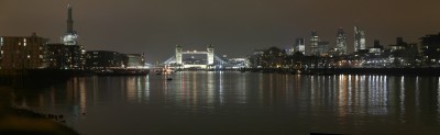 BG321_Nocna_panorama_Londynu