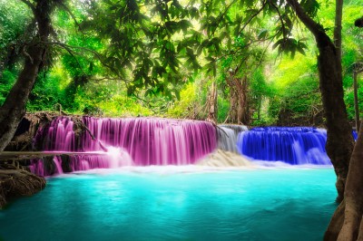 Kolorowy tajlandzki wodospad
