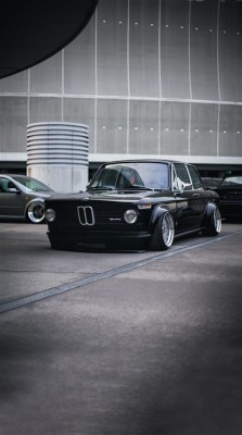Czarne BMW Alpina